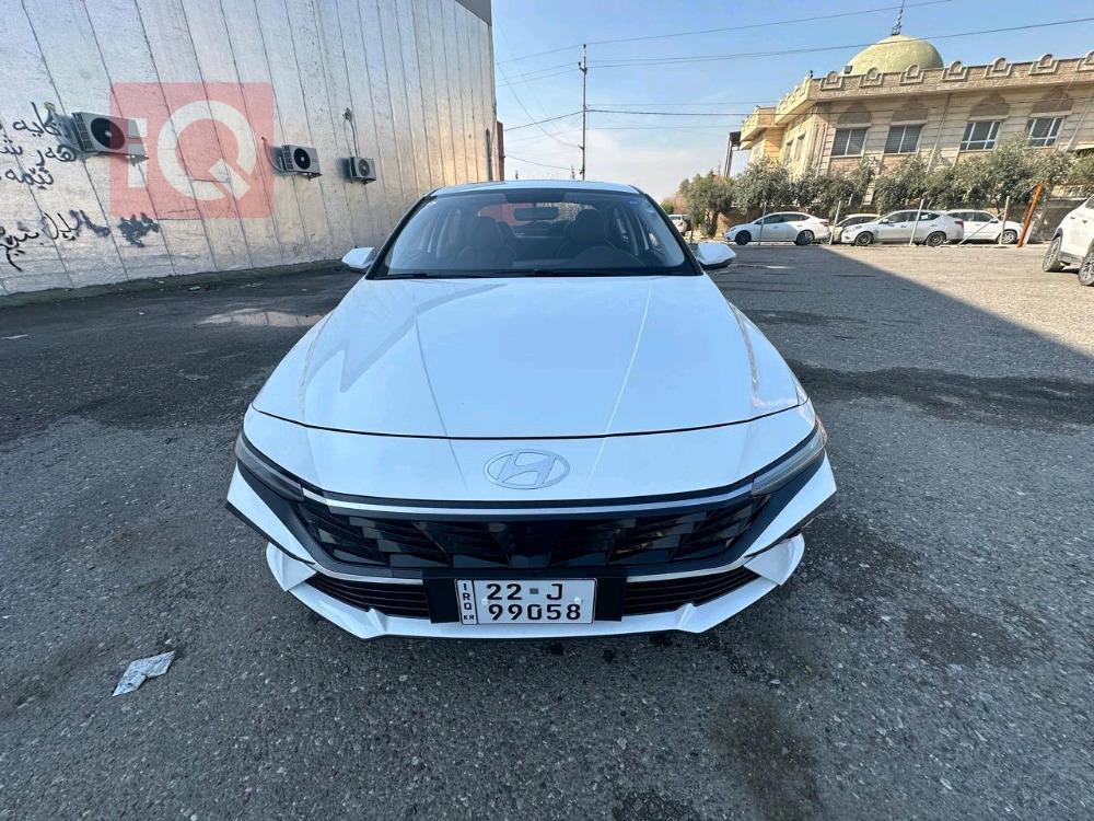 هیوندای ئەلەنترا